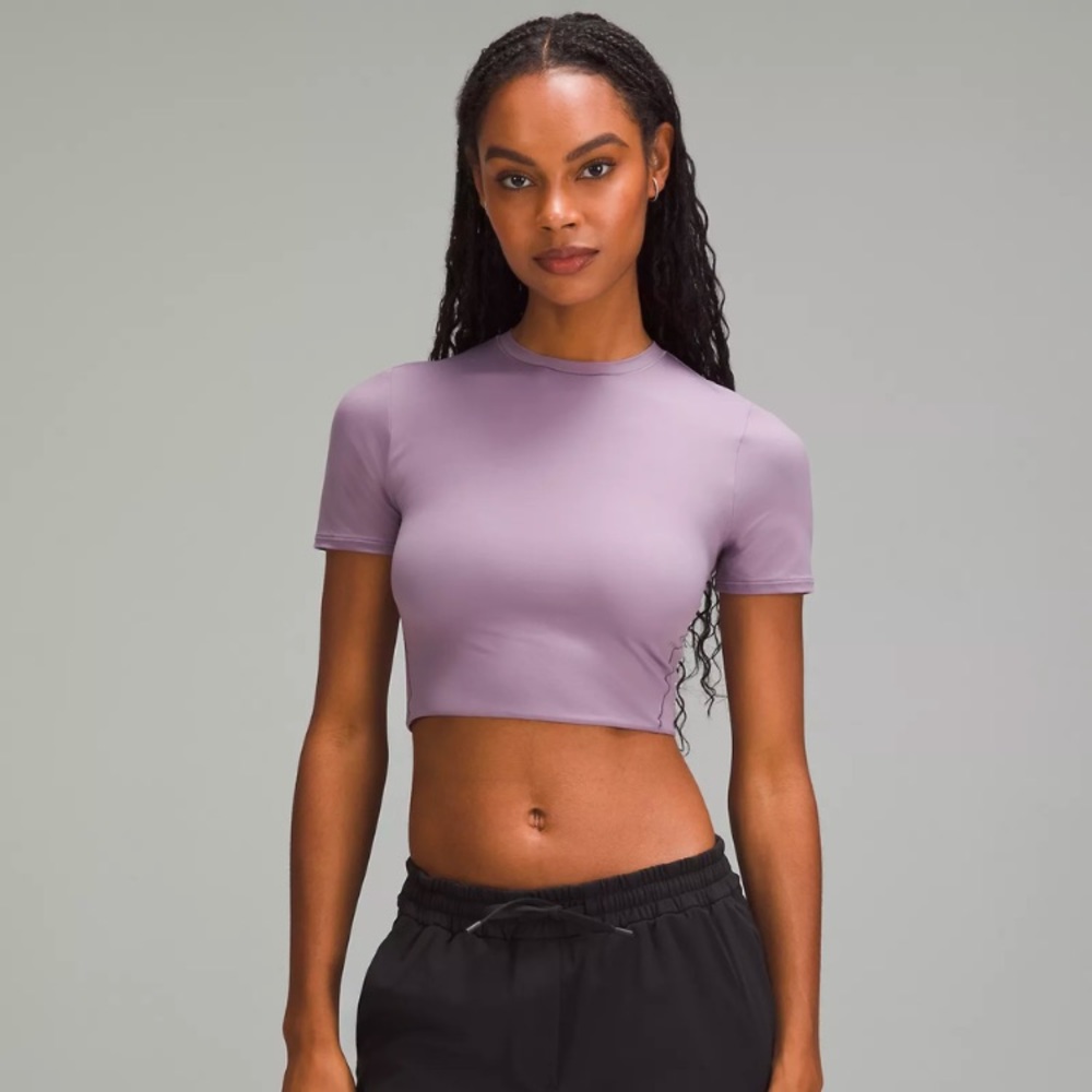 Lululemon wundermost nulu crewneck cropped tee shirt